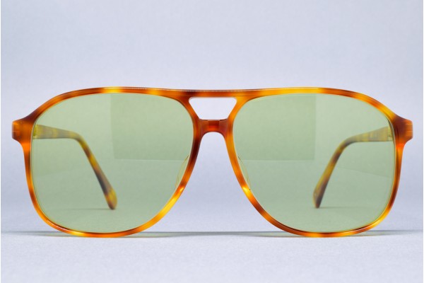Burberrys 518 (58-13) Tortoise / L. Green Burberrys 518 (58-13) Tortoise / L. Green