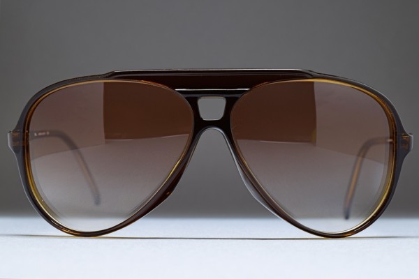 Bausch & Lomb AMBASSADOR 303 West Germany (60-12) Brown / Reddish brown gradient Bausch & Lomb AMBASSADOR 303 West Germany (60-12) Brown / Reddish brown gradient